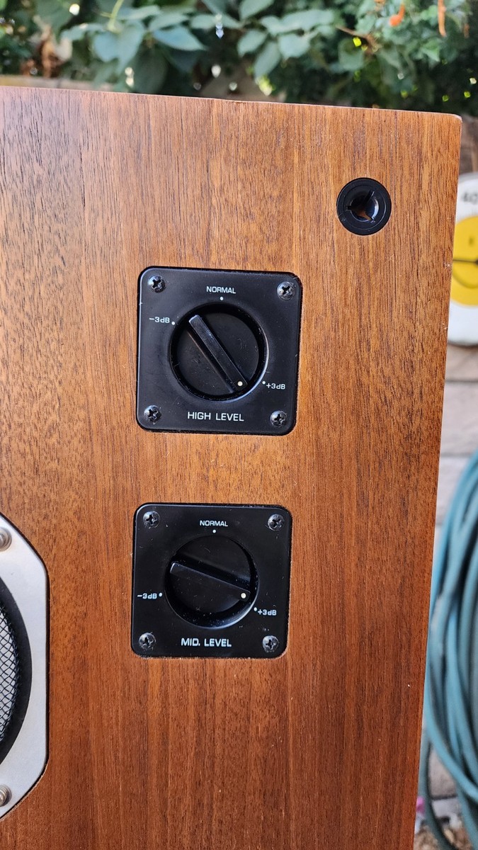 1 (Single) Yamaha NS-690 Speaker | eBay