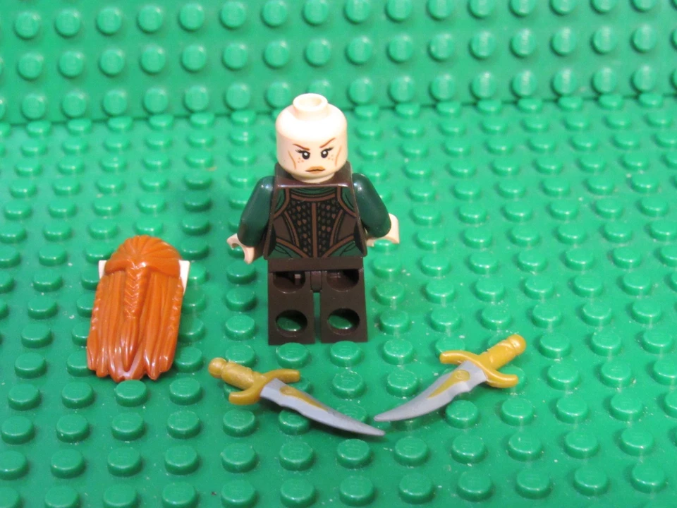 LEGO Minifigura Señor de los Anillos LOTR El Hobbit Tauriel + 2 Dagas 79001 TR34 Foto 2 de 2