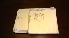 Tablecloth with matching napkins