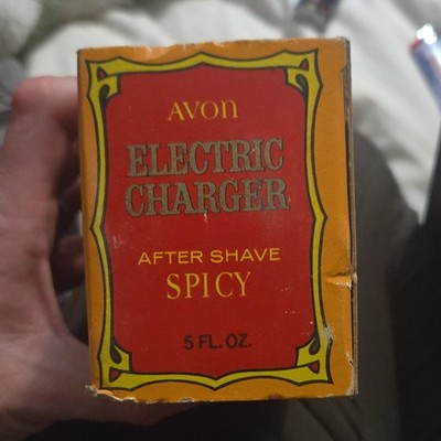 Avon Electric Charger Spicy After Shave Collectible Car Bottle with Box
