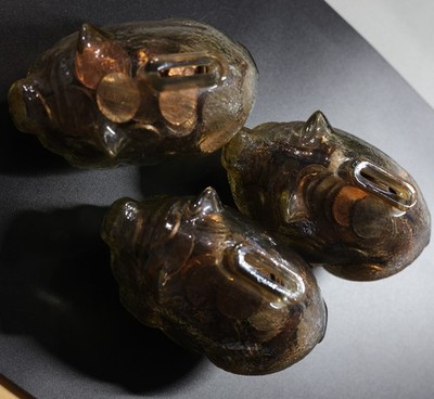 (3) VINTAGE ANCHOR HOCKING MARIGOLD CARNIVAL GLASS FULL MINI PIGGY BANKS