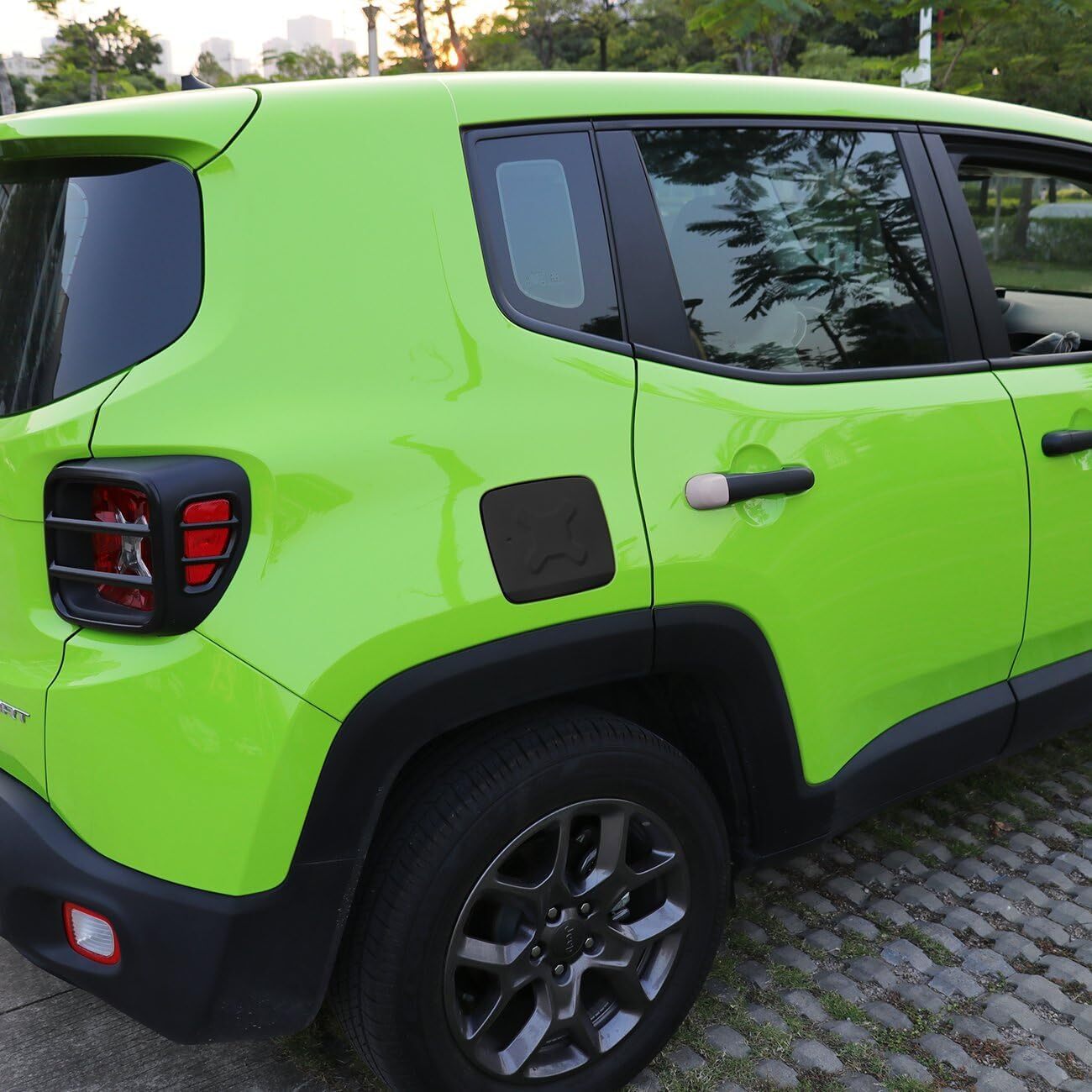 For Jeep Renegade 2015-21 Exterior Fuel Filler Cap Aluminum Door Gas Tank Cover