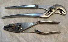 Pair Snap-On Tools 90A 9” Water Pump and 137 Vacuum Grip Slip Joint Pliers