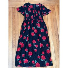 Vtg sag harbor petite black Dress with Red Rose Print and Smocked Bodice sz 8