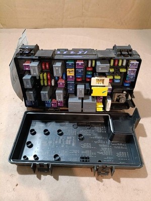 Chassis ECM Multifunction Includes Fuse Box Fits 15-20 CARAVAN 291888