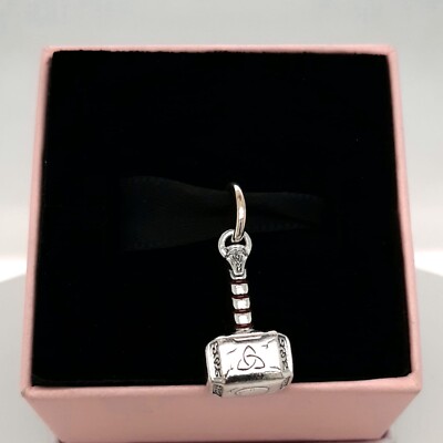 ORIGINAL PANDORA x DISNEY x MARVEL The Avengers Thor s Hammer Charm 790483C01