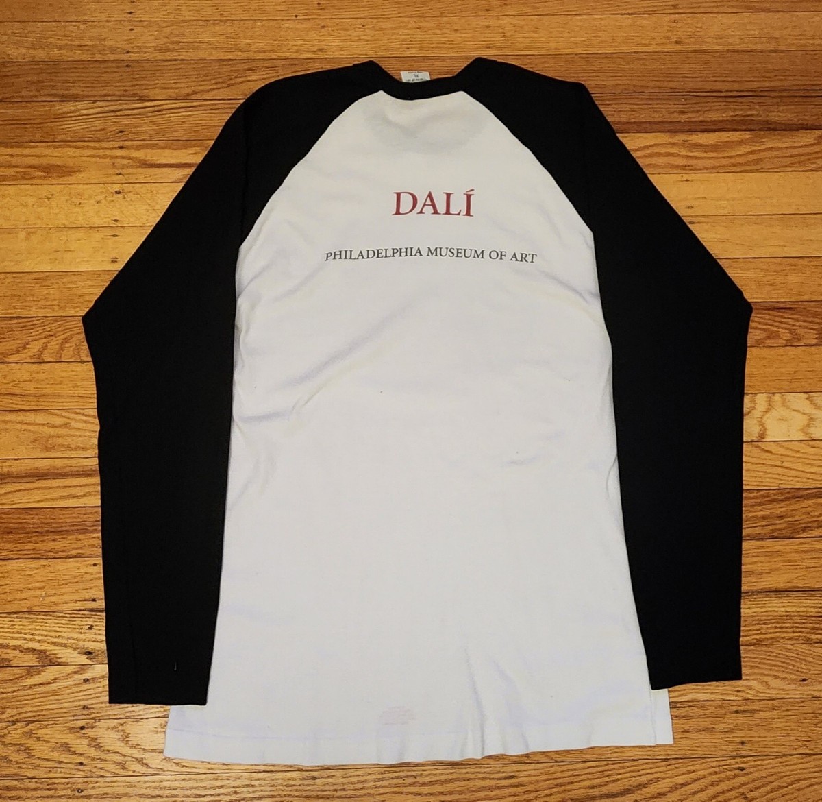 Vintage Salvador Dali Philadelphia Museum Of Art Raglon Vintage Salvador Dali Philadelphia Museum Of Art Raglon