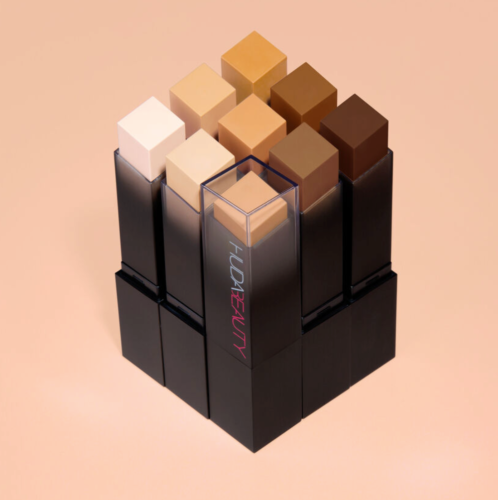 HUDA BEAUTY #FauxFilter Skin Finish Buildable Coverage Foundation Stick - Picture 3 of 47