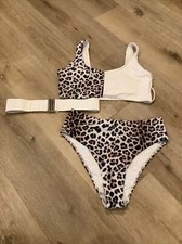 2 Piece Animal Print Unbranded Bikini Set - Size Large Top and Bottom