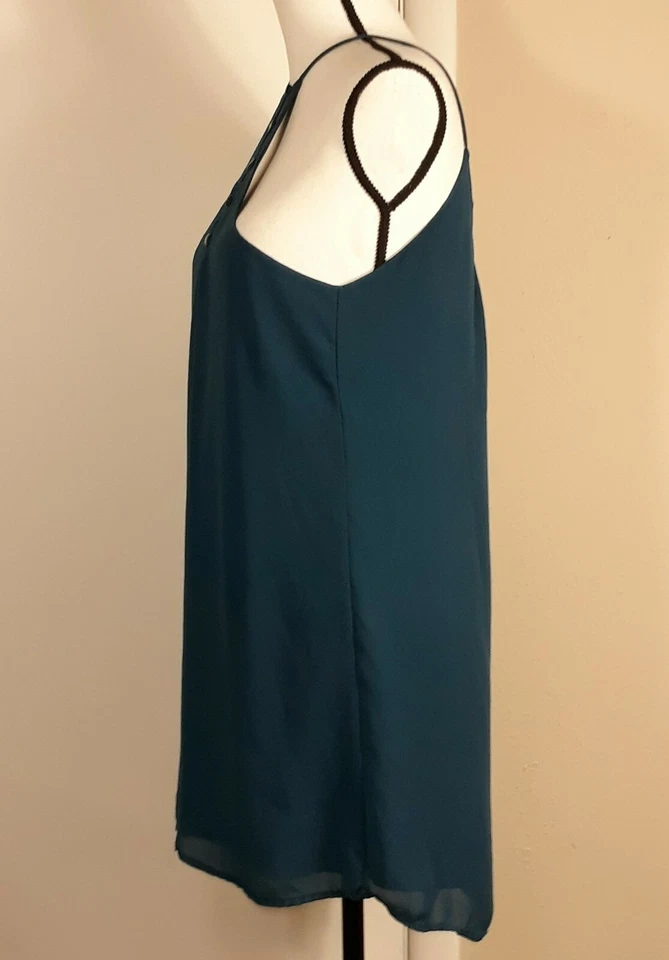 Vestido Lucy Love Para Mujer M Verde Llévame a Cena Línea Una Transparente Espalda Corredora  Foto 4 de 4