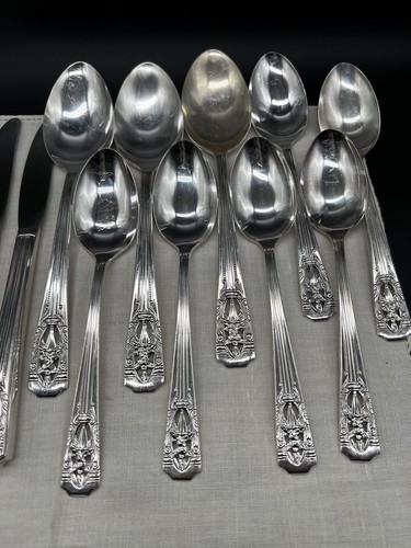 VTG 25 Pc Harmony House CLASSIC FILIGREE Silverplate AA+ Forks Knives Spoons - Picture 3 of 5