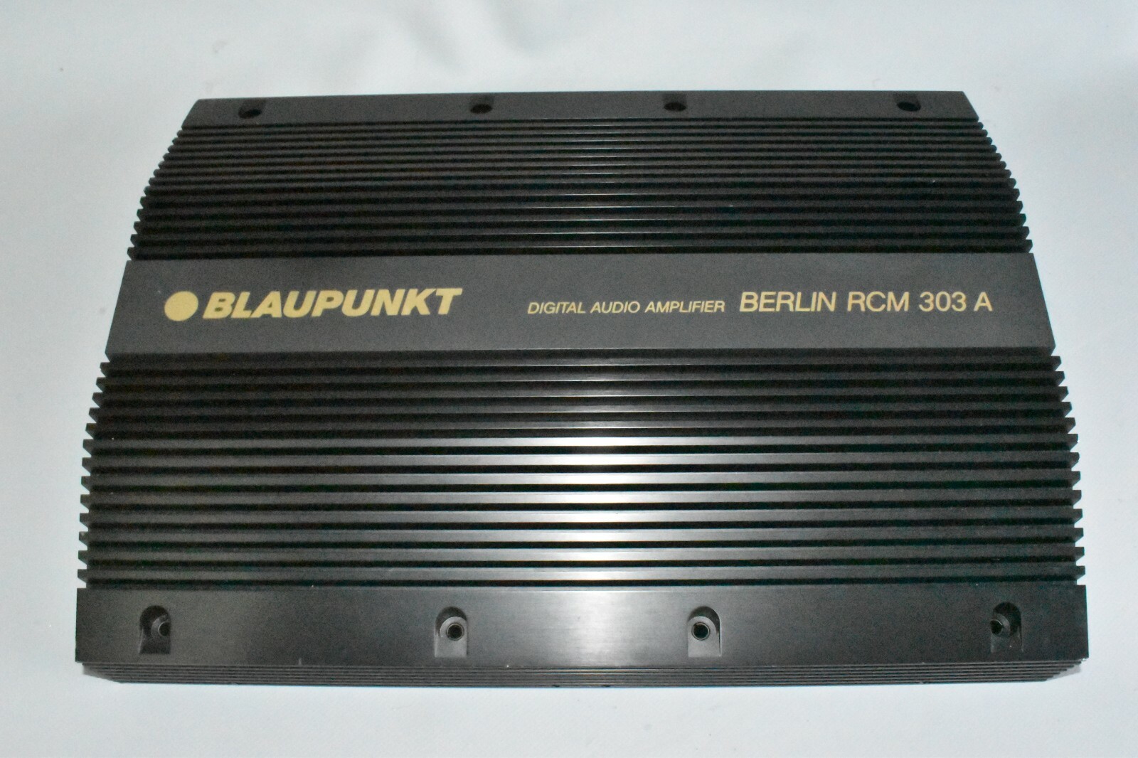 Blaupunkt Berlin RCM 303 A Digital Audio Amplifier 2X150 Watts Nur die