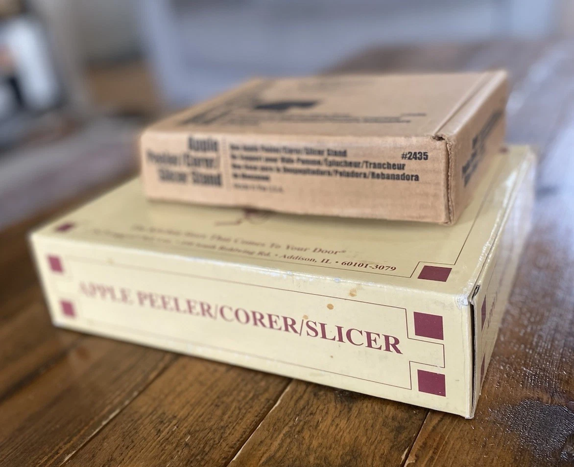 Pampered Chef Apple Peeler Corer Slicer & Wood Stand NEW in Open Boxes
Opens in a new window or tab