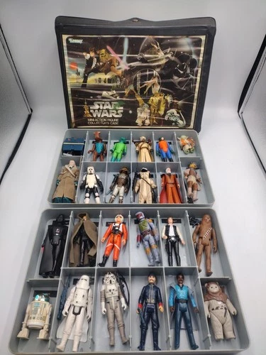 Vintage Kenner Star Wars Case With 24 Action Figures VG+ Condition Fast Shipping