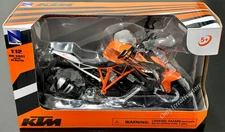 NewRay KTM 1290 Super Duke R Dirt Bike 1:12