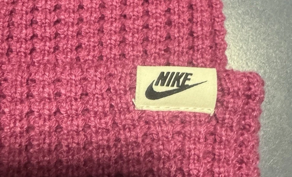 Gorro Nike para mujer Foto 2 de 4