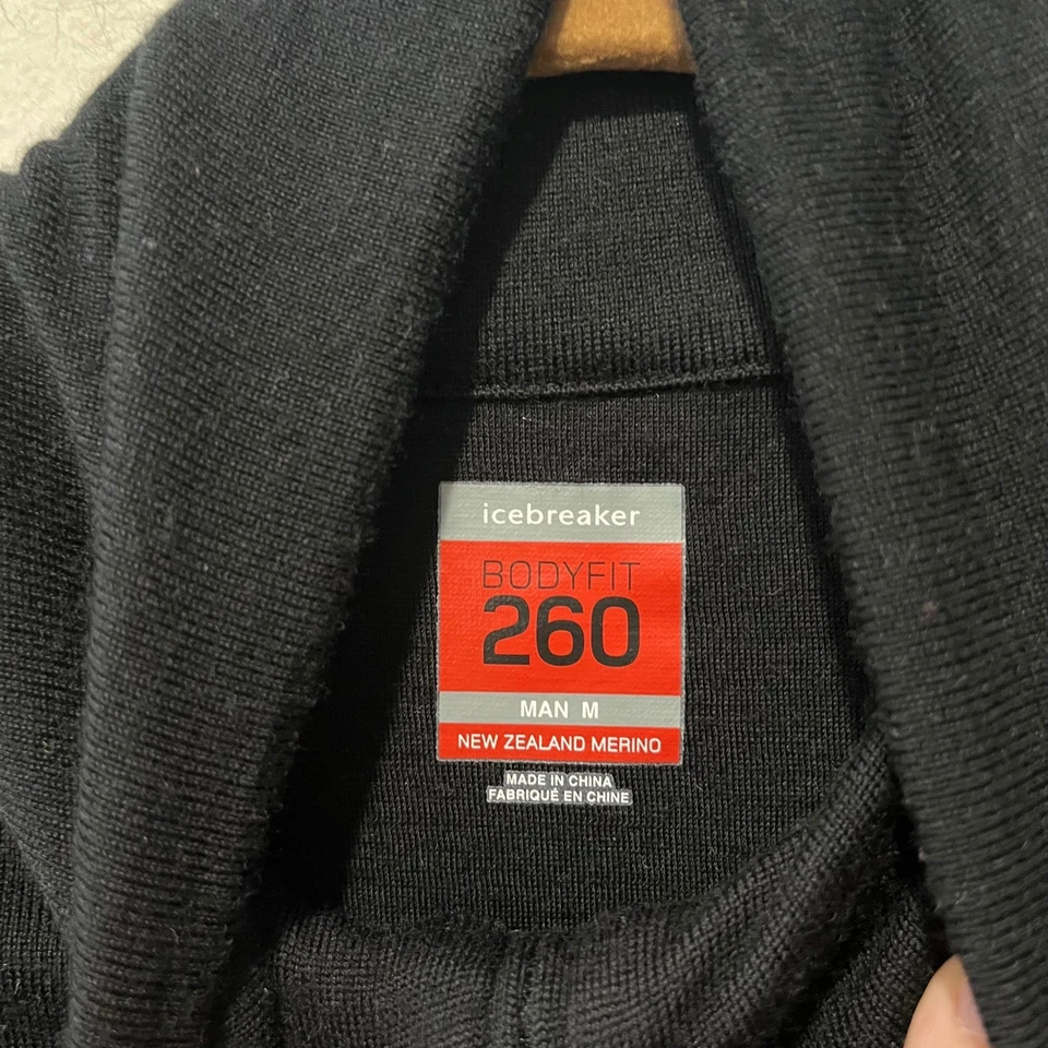 Pullover mediano Icebreaker Bodyfit 260 lana merino con cremallera en cuarto para hombre negro blanco Foto 4 de 4