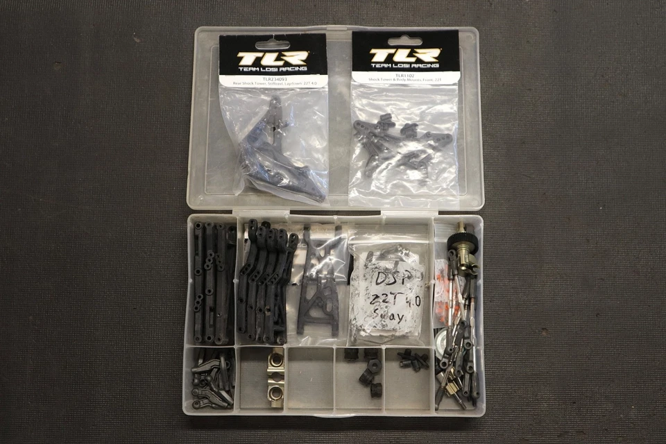 Team Losi Racing TLR 22T 4.0 Roller - plus Optional Parts and Spare Parts - Image 4 of 4