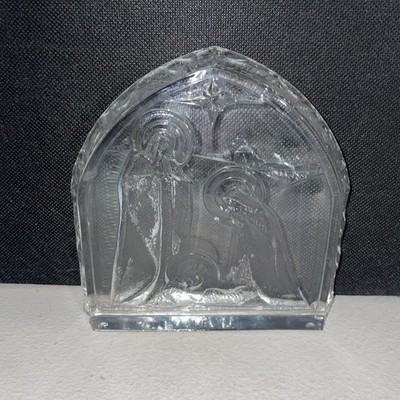 One Piece Solid Glass Window Sitting Nativity Scene  5 1/4 x5 1/4 