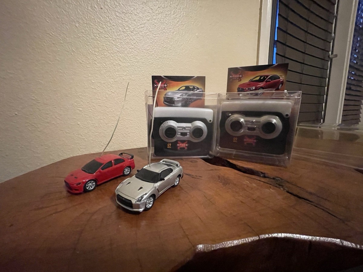 XMODS Micro RC cars NISSAN GT-R and MITSUBISHI EVO Zip zaps TESTED