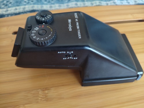 Mamiya RZ67 AE Prism Finder, *as is*( Internal Glass Fungus/Haze/Marks) - Picture 7 of 16