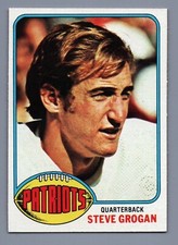 1976 Topps #376 Steve Grogan RC  -  EX-MT