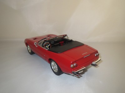 Hot Wheels/Mattel Ferrari 365 GTS/4 (rot) 1:18 ohne Verpackung