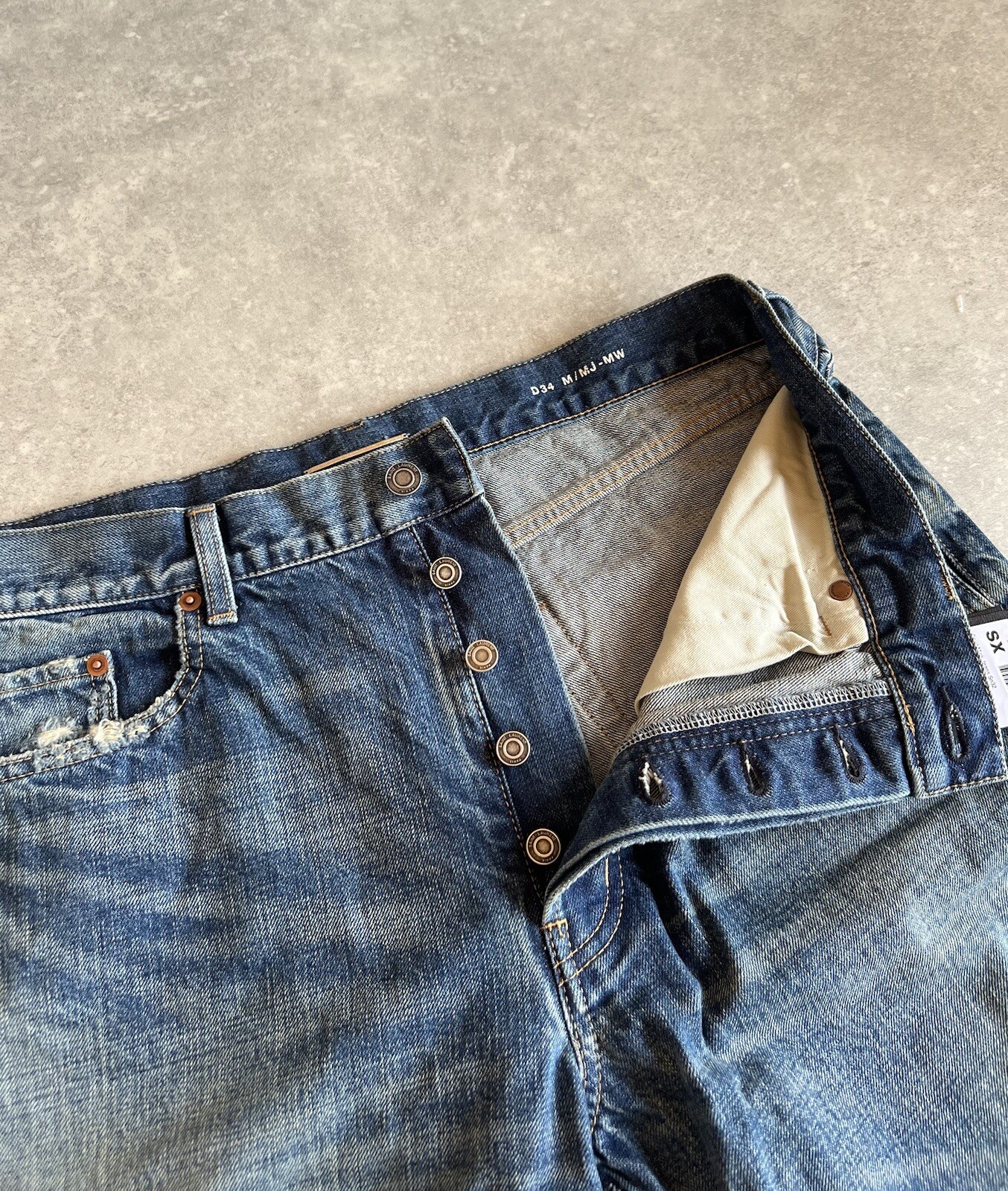 Jeans denim blu vintage Saint Laurent Mick taglia W33 L27 prezzo disponibile £675