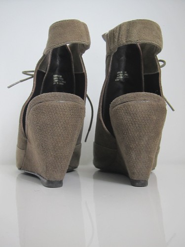 ELIZABETH AND JAMES 'Penny' olive suede leather booties size 6.5 preowned - Picture 5 of 11