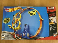 hot wheels super loop chase race trackset