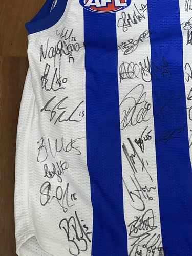 2012 North Melbourne Squad Hand Signed Jumper Licensed COA Jersey L Blades AFL - Picture 8 of 12
