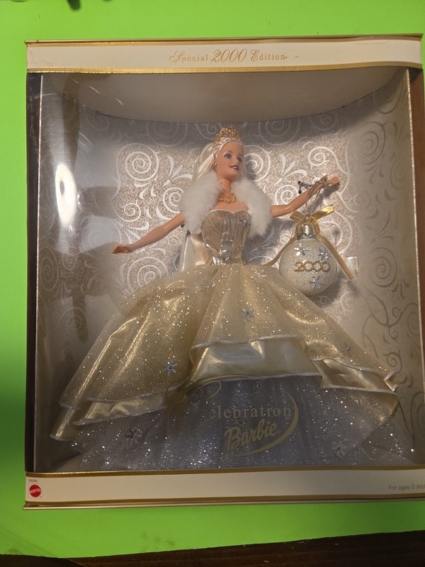 Barbie Celebration Barbie 2000 Special Edition 11.5in Doll NIB 28269