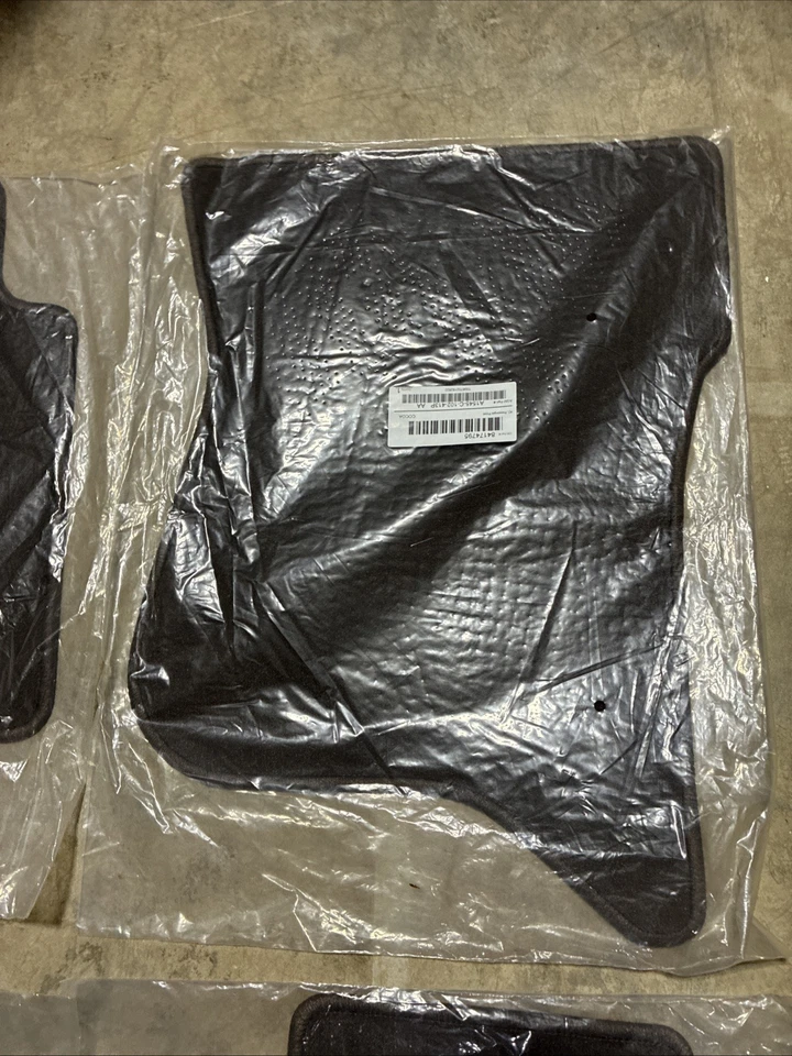 2014-18 Chevy Silverado GMC Sierra 1500 Crew Cab Cocoa OEM Carpet Floor Mats Set Foto 4 de 4