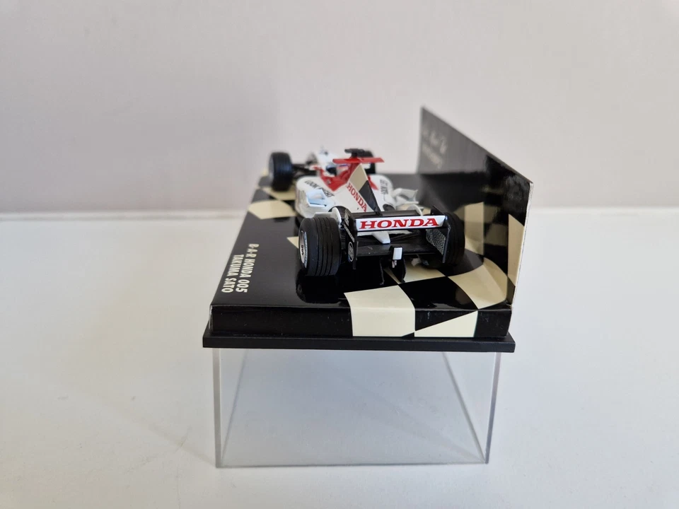 Minichamps 1/43 BAR Honda 006 T. Sato - 2004 - 400040010 (intarsio errato) - Immagine 4 di 4