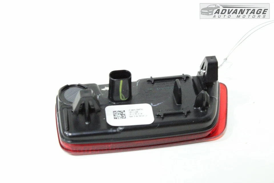 PARAGOLPES TRASERO IZQUIERDO FORD BRONCO 2021-2023 REFLECTOR MARCADOR LUZ LÁMPARA OEM Foto 2 de 4