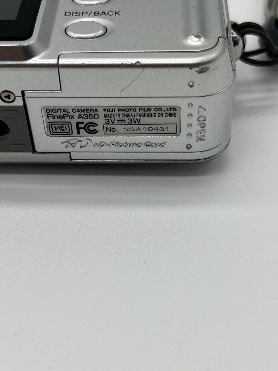 FujiFilm FinePix A350 Digital Camera BROKEN ZOOM Tested Read