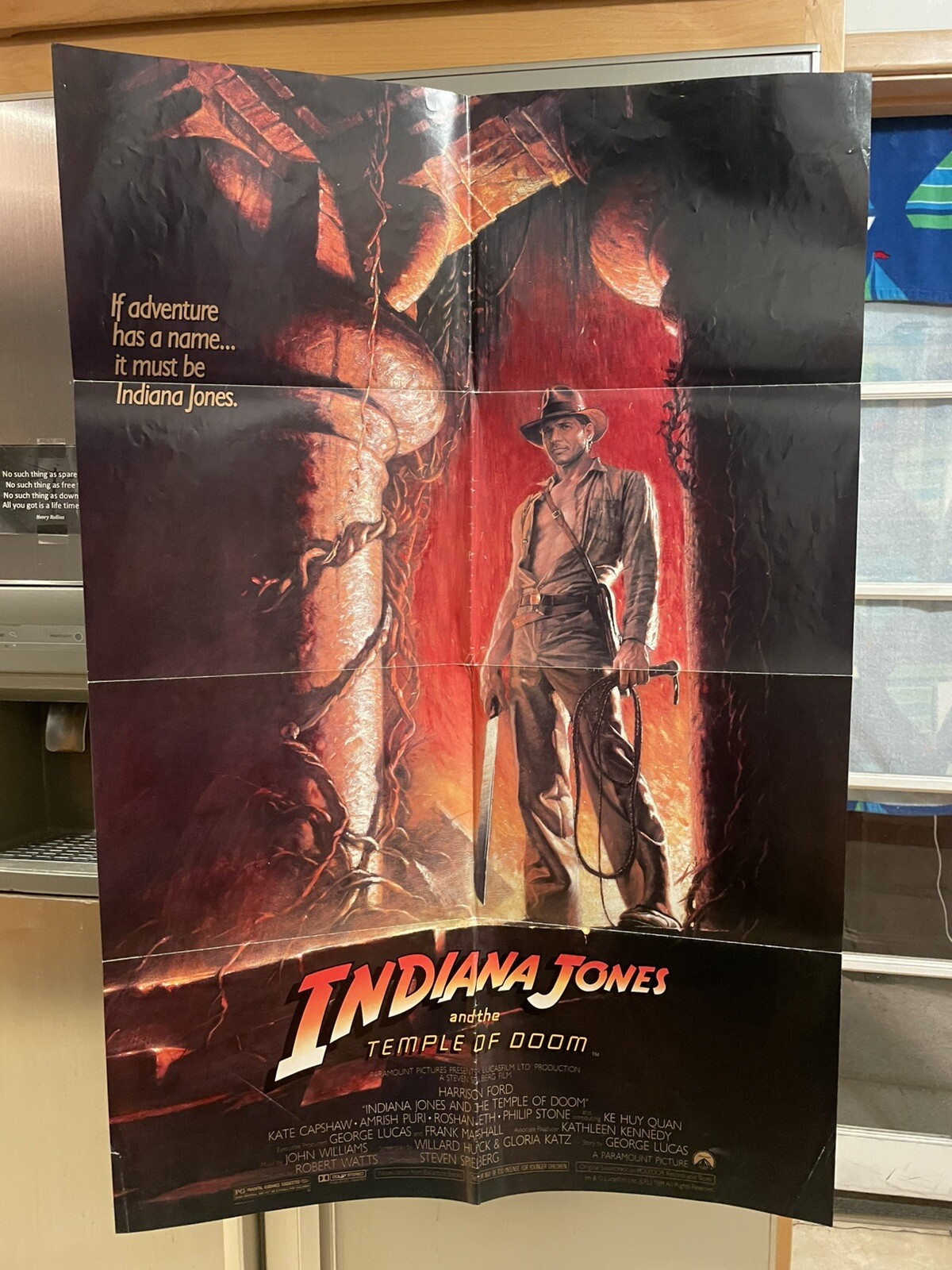 Póster original de la película Indiana Jones and the Temple of Doom (1984) plegado 27x41