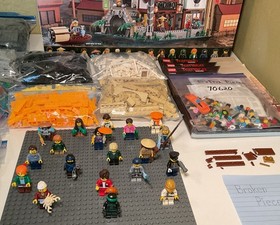 Lego 70620  Ninjago City   pre-owned  Complete &hellip; 6 pieces broken ..see in photo