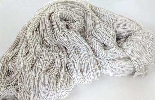 Creamy Natural Artisan Spun Iron Horse  80% SW Wool/ 10% Cashmere/10 Nylon DS
