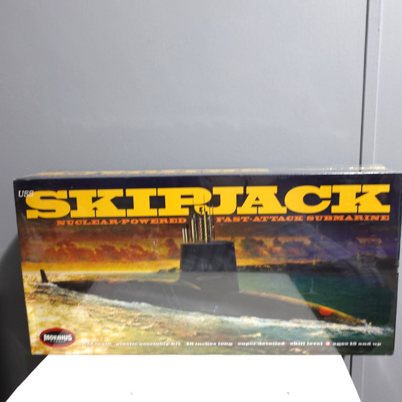 Moebius Model Kit USS Skipjack 1:72 Scale New Sealed Box
