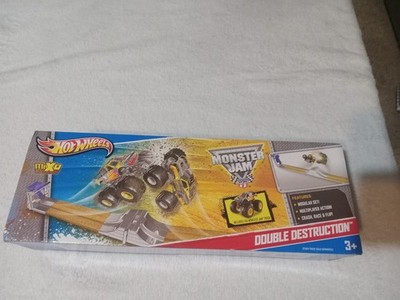 Hot Wheels Monster Jam Double Destruction Set Mattel Y5621 RARE 2012 NEW