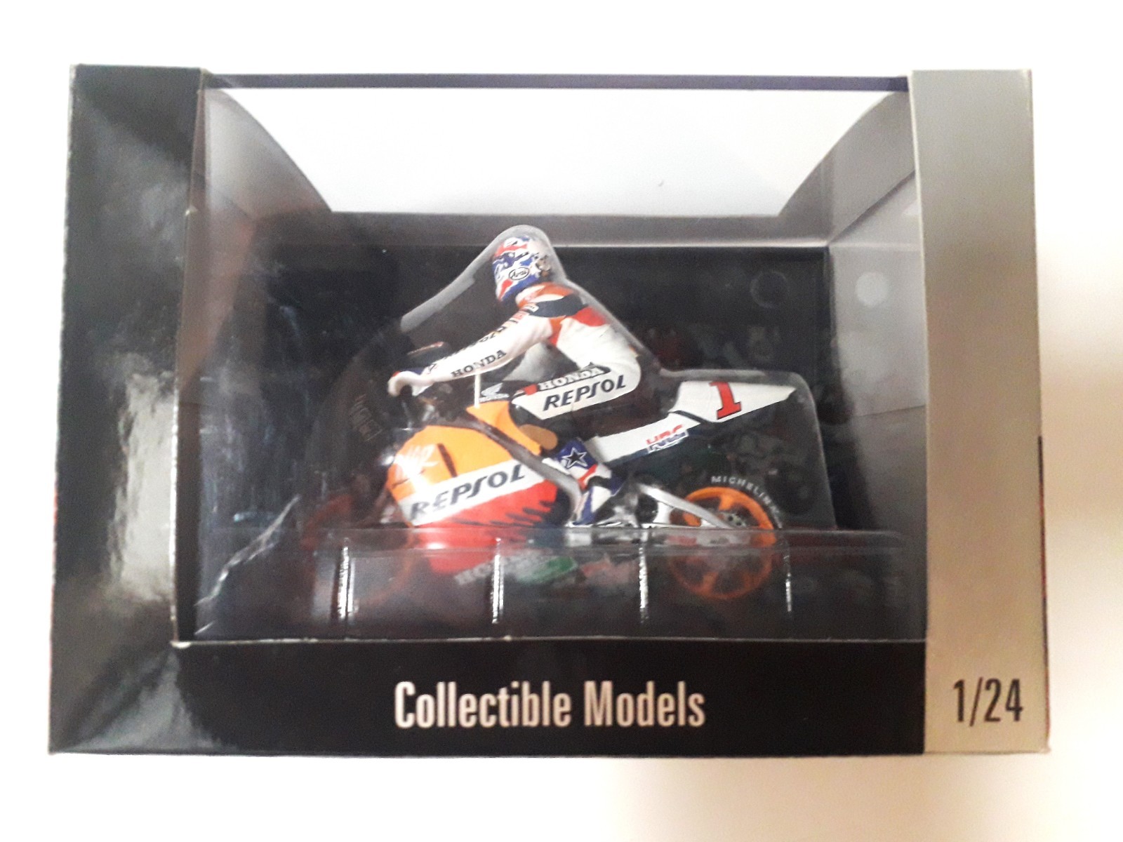 Moto Miniature Honda NSR V4 Repsol Doohan 1998 Onyx 1/24 pour Collectionneur