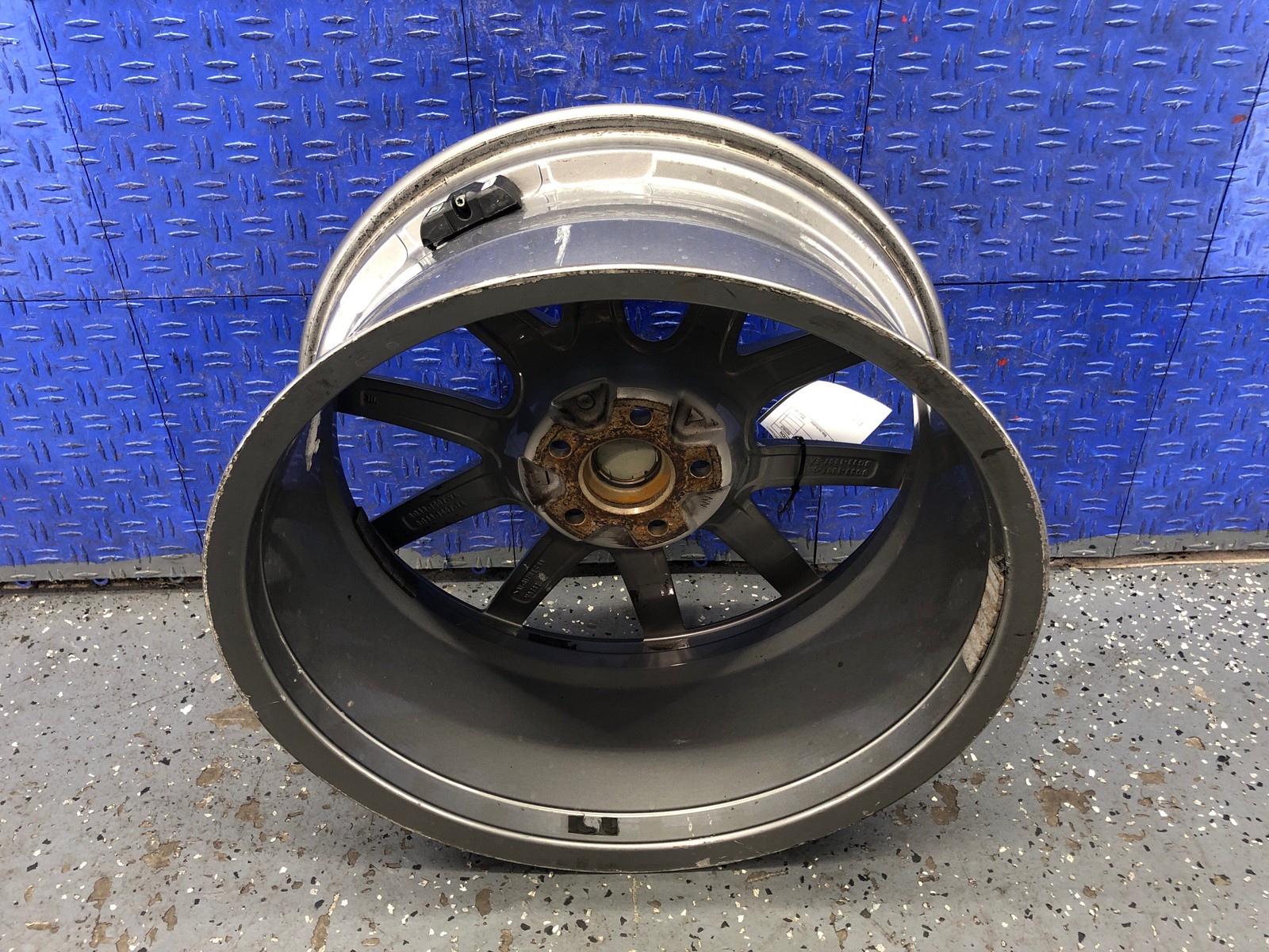 2006-2018 ASTON MARTIN 19X8.5 FRONT 5 V SPOKE WHEEL RIM BG33-1007
