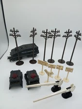 Mix Lot Of  Marx  Train  Accessories Penn Central Coal Car Telephone Pole ,gates