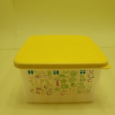 Tupperware 3993A-4 Small Fridge Smart Vented Square Container Aqua 4½ cups/1.1 L