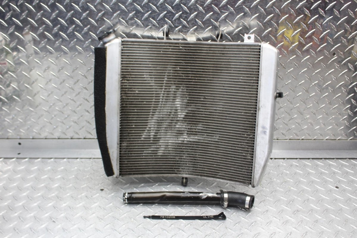 2010 KAWASAKI NINJA ZX10R ZX1000F ENGINE RADIATOR MOTOR COOLER
