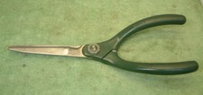 Wilkinson Sword Light Hand Shaping Shears / Gardening Tool - Green