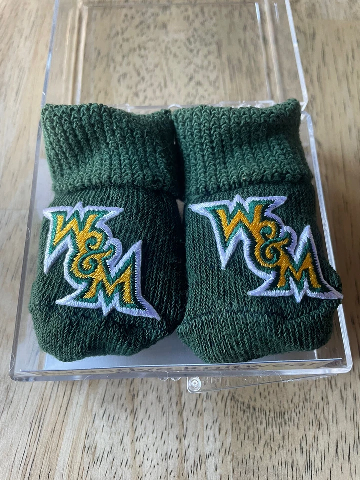 William and Mary Logo Newborn Green Knit Booties/Socks in Gift Box - Image 3 of 4