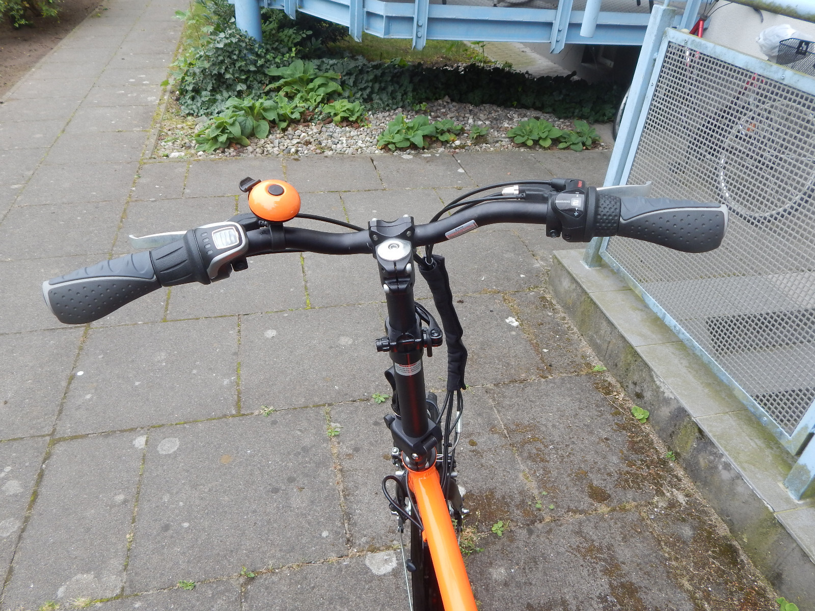 Bild 2 von 13