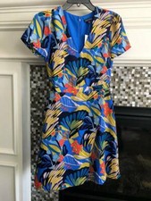 J Crew J6370 NWT Size 00 Summery Tropical Floral Wrap-Front V-Neck Floral Dress